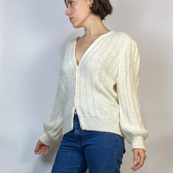 Vintage 1980s NUBBY Cream Cardigan with PUFF Sleeves & PEARL Buttons! Medium - Picture 3 of 7